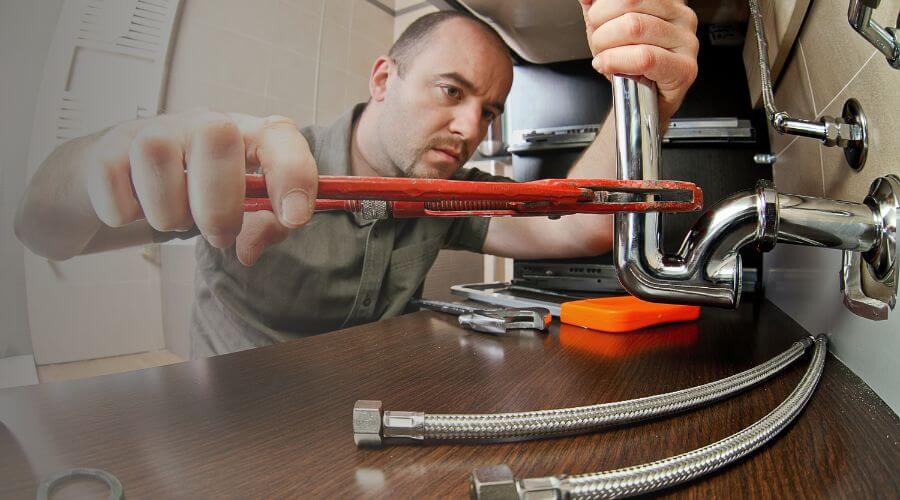 Professional water heater repair in Joaquin, TX